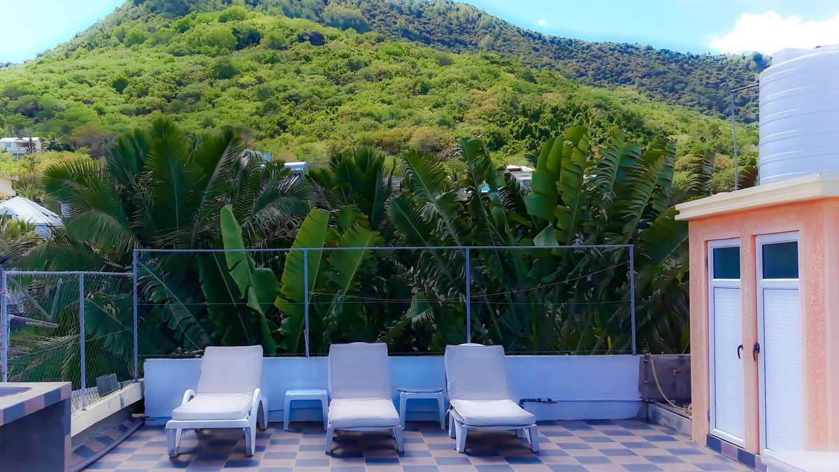 La Gaulette House | family home apartment