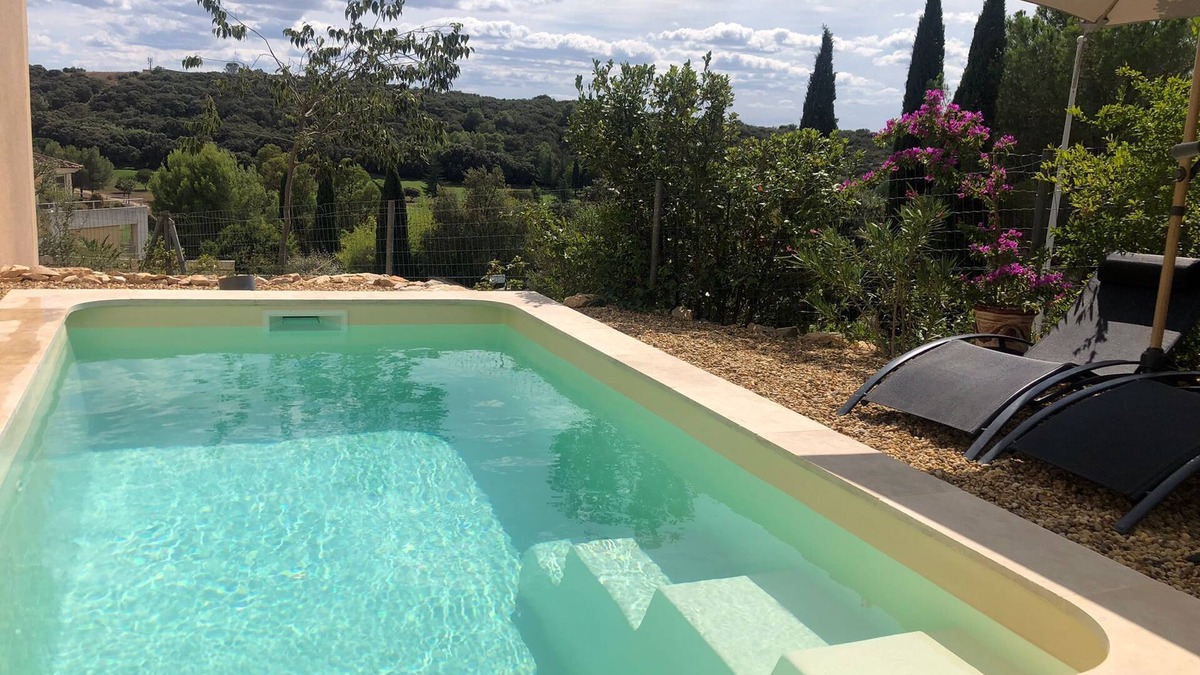 Garrigues House | Family home at the entrance to Golf de Vacquerolles in Nîmes.