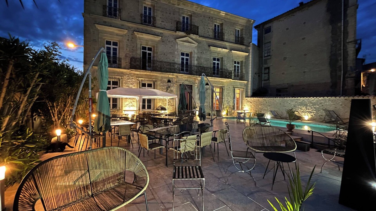 Neffies House | Family home, exceptional venue for events, for 30-35 people.