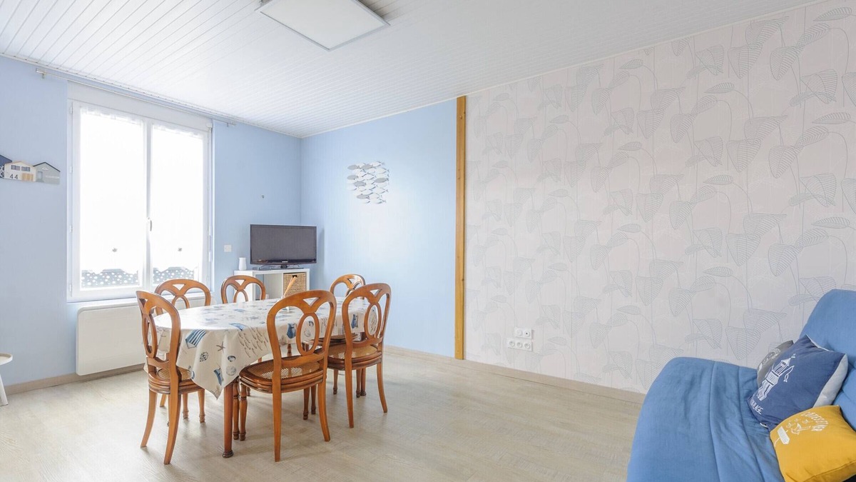 Quartier de l'Hippodrome House | Family Home with Garden near Beach in Châtelaillon – Sleeps 6