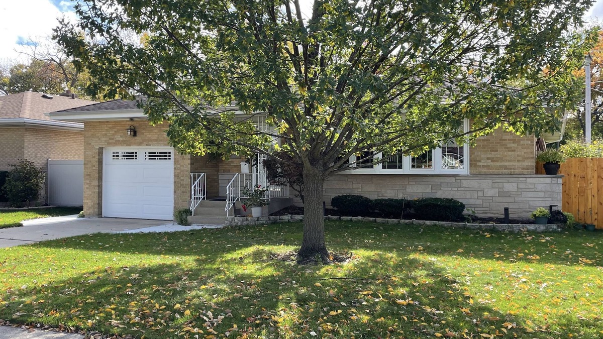 O'Hare House | Family Home in Chicago-O'Hare