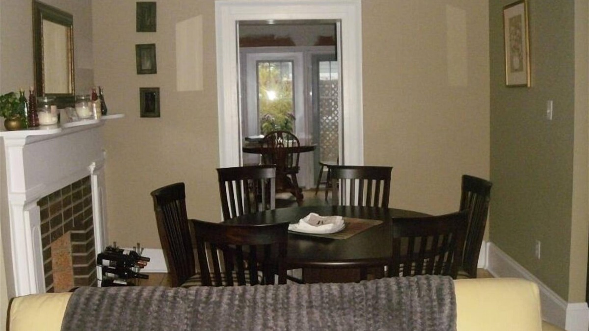 Downtown Halifax House | Family Home in Downtown Halifax Near WaterfrontCitadelUniversitiesHospitals