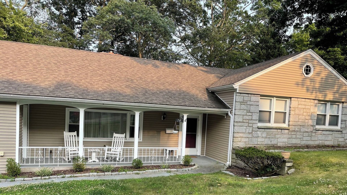 West New Haven House | Family home in quiet Westville neighborhood