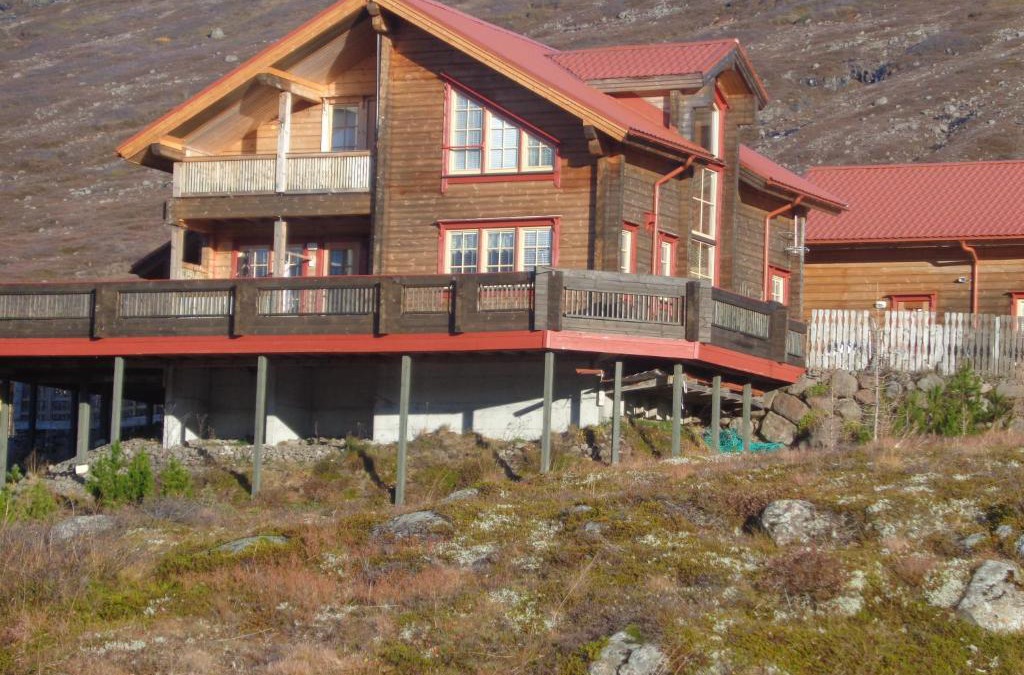 Faskrudsfjordur House | Family Home