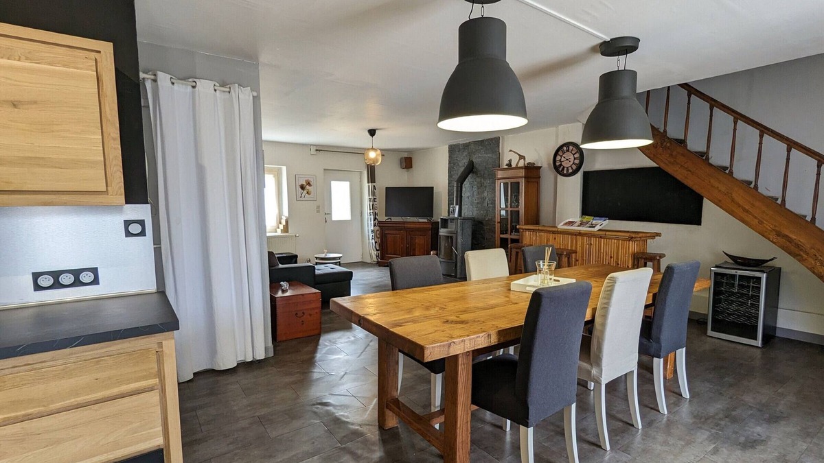 Messas Cottage | Family home near castles, Loire cycling, private parking