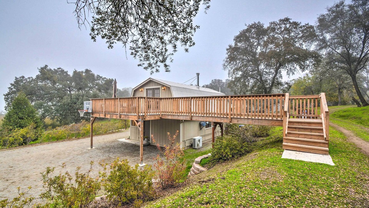 Squaw Valley House | Family Home Near Kings & Sequoia National Parks!