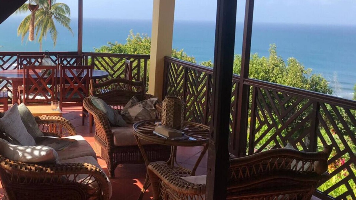 Calibishie House | Family home offering spectacular views and spacious indoor & outdoor living.