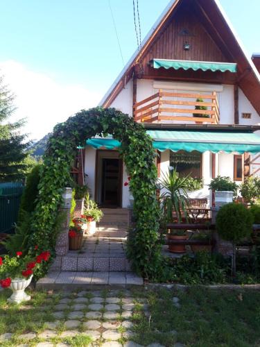 Cheia House | Family Home