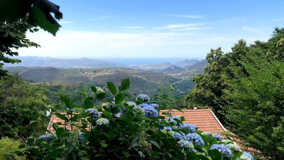 Rutali House | Family home with sea view near St-Florent