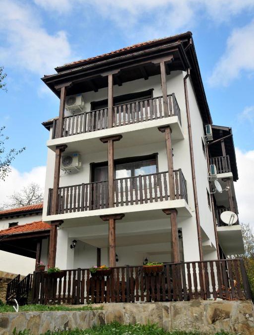 Velchevo House | Family Hotel and Restaurant Plamena