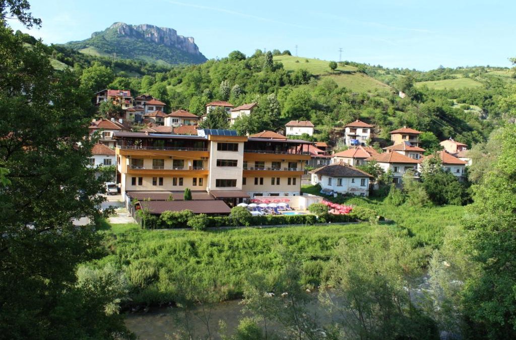 Teteven Hotel | Family Hotel Enica