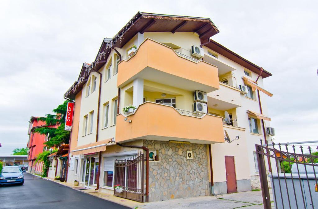 Mineralni Bani Hotel | Family Hotel Victoria Gold