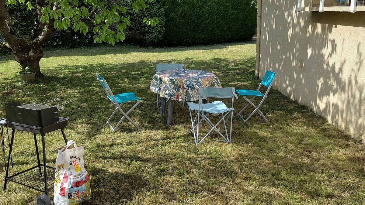 Belleville-sur-Meuse House | Family house - Garden - 3 bedrooms - Wifi