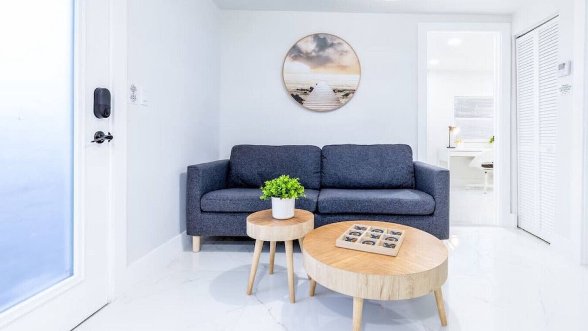 Gladeview House | Family House | 10 mins to Wynwood | Fire pit