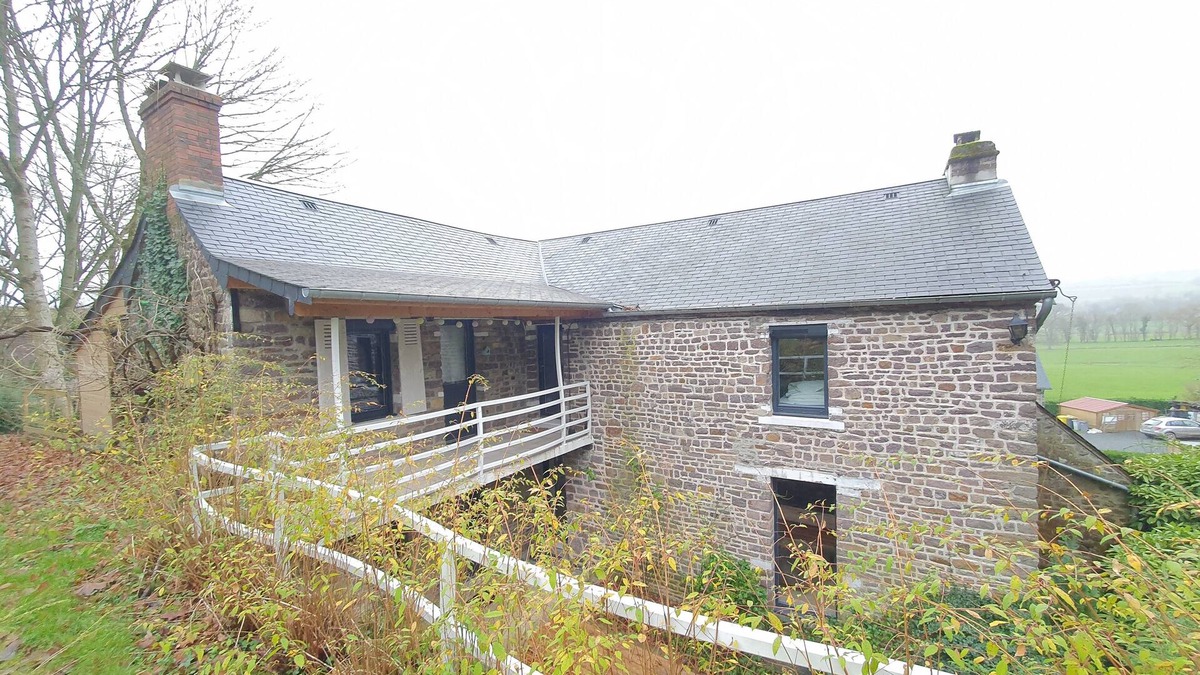 Clecy House | Family House for 8 – Peace & Nature Escape