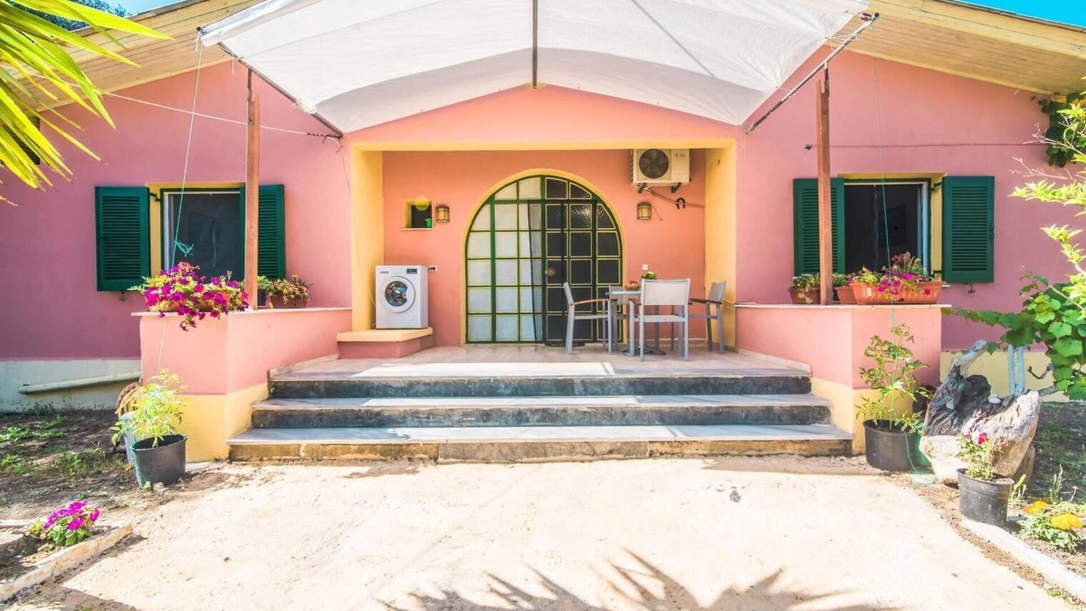 Perivolion Apartment | Family house,! Super close to the beach! Where sea and nature combines!