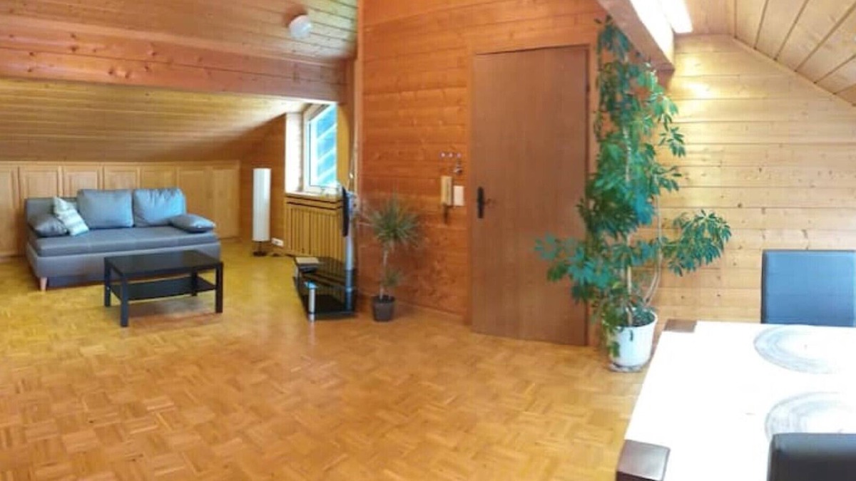 Munchen District Apartment | Family loft with its own sauna in the rustic south of Munich