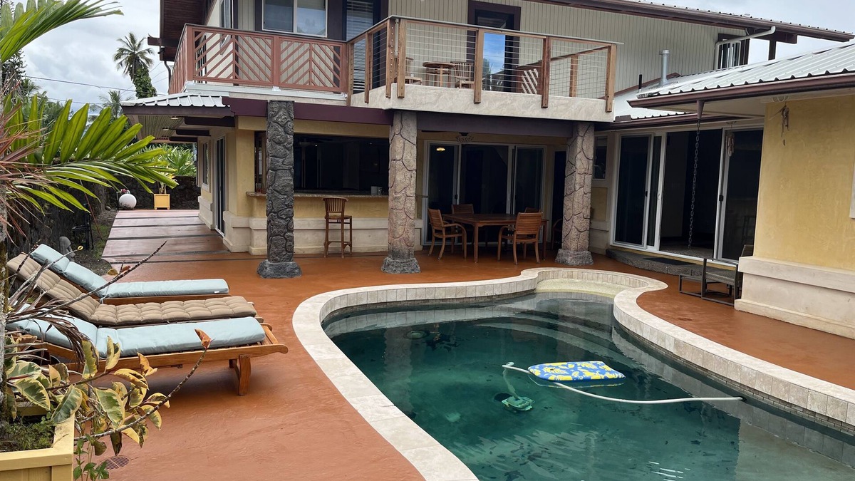 Keaukaha Villa | Family luxury villa w/Pool Hilo — 5 min from the beach!