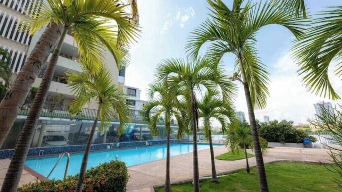 San Juan Apartment | Family Oasis Retreat On Ashford Ave Steps To Beach