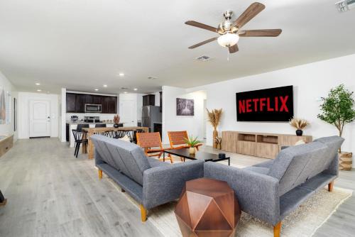 Casa Grande House | *Family Oasis*Shuffleboard*Backyard*Arcade*Garage*