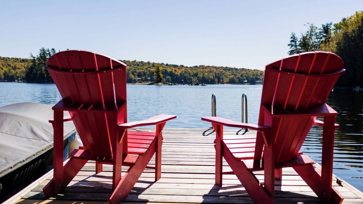 Dysart et al Cottage | Family Oriented 4 season Cottage with Hot Tub on Kennisis Lake, Haliburton