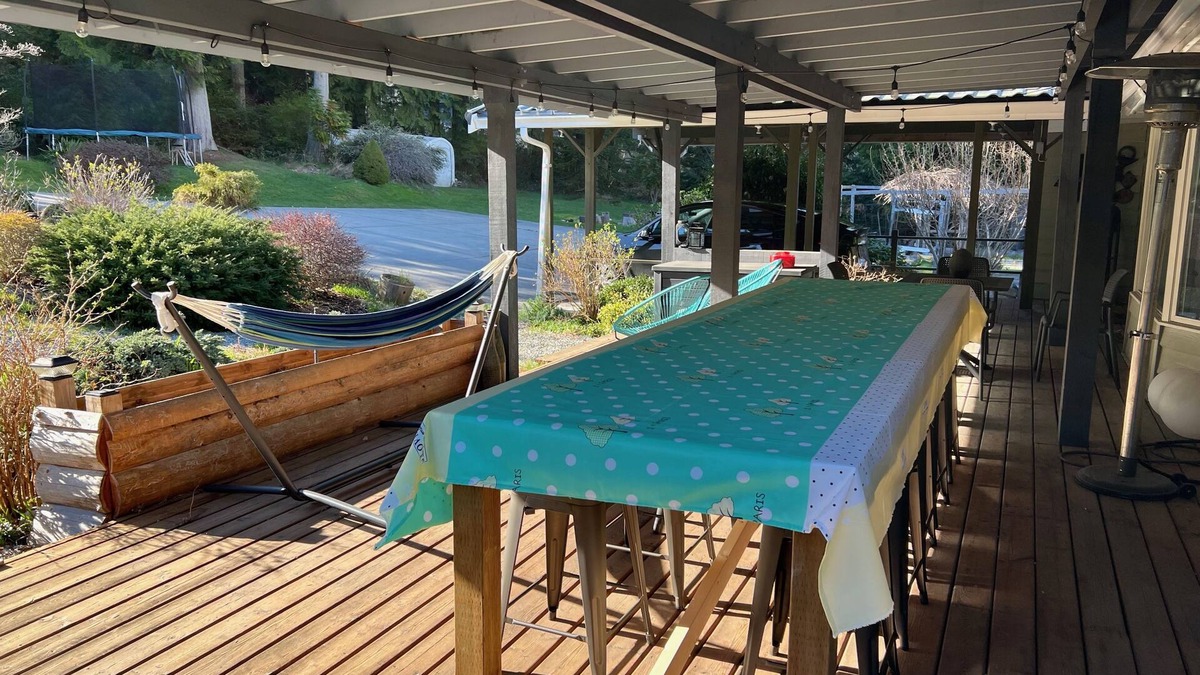 West Porpoise Bay House | Family/Pet-Friendly Waterfront Home with Beach Access, Fire Pit, Sleeps 14