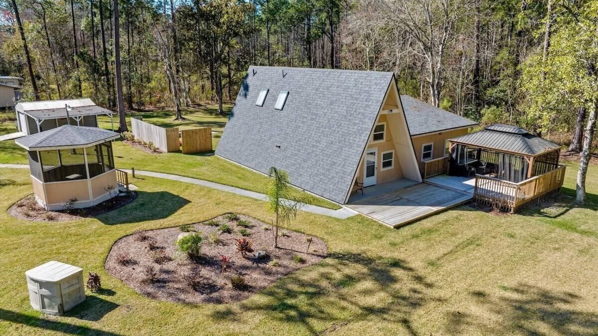 St. Augustine House | Family & Pet Getaway | Yard, Deck, Near Beaches