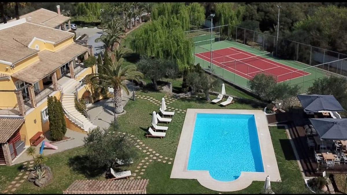 Vassilatika Villa | Family Privilege Villas | Sleep 12 - 16 People | Tennis Court & Heated Pool