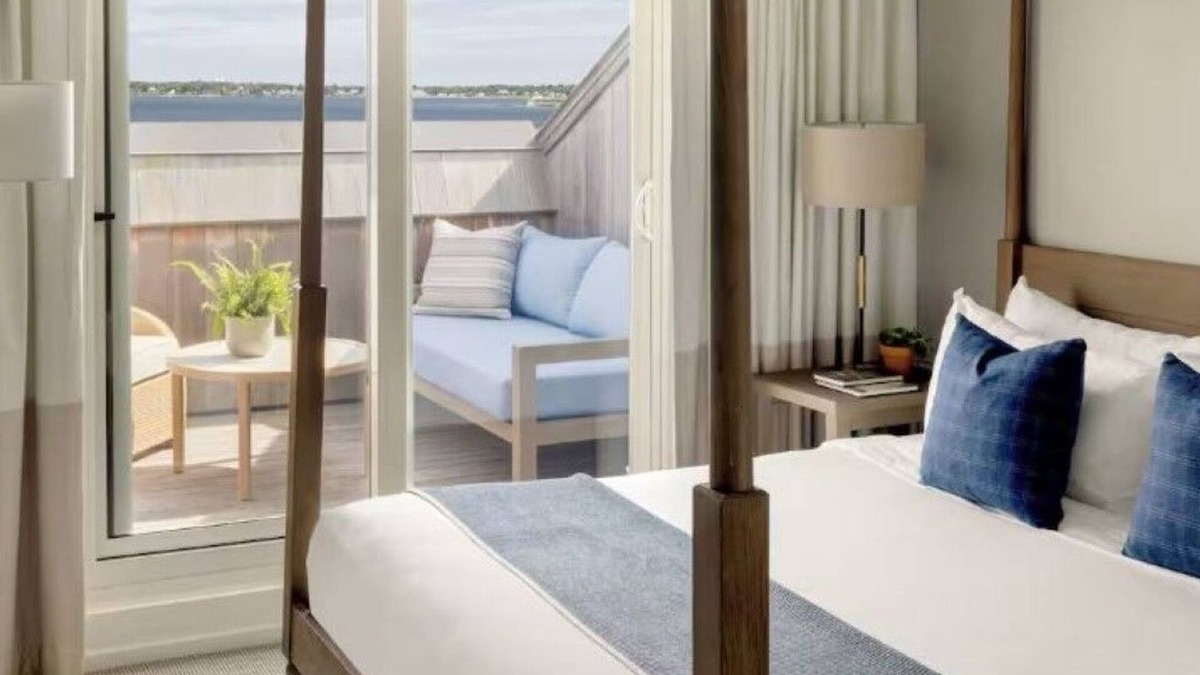 Goat Island Hotel | Family Ready Suite w/Balcony & Living Area | Pets Are Allowed | Near Downtown