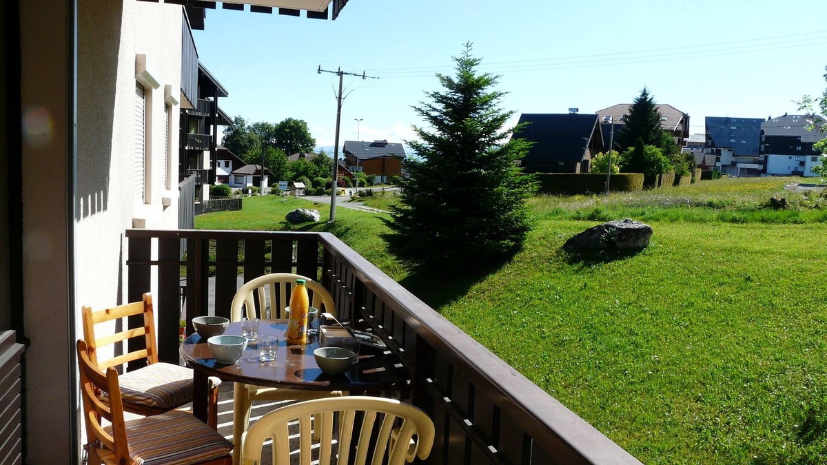 Thollon-les-Memises Apartment | family resort, panoramic with views of Lake Leman, near Switzerland