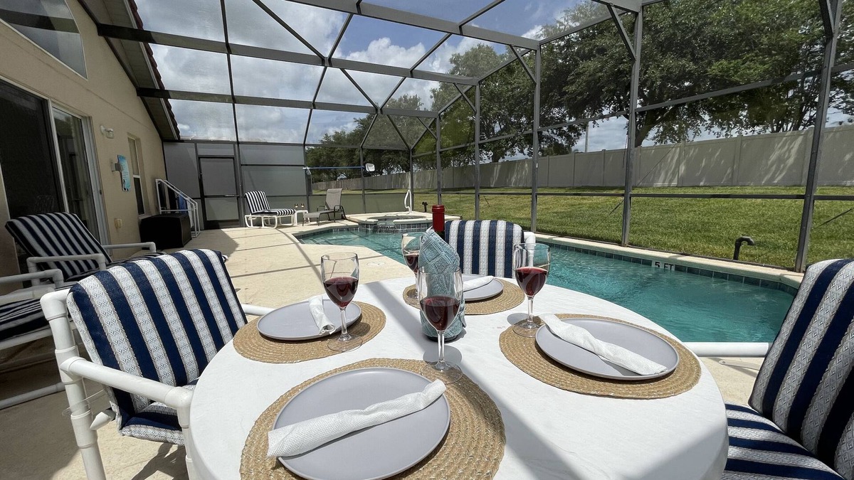 Solana House | Family Retreat, 4 Bedroom Villa with Private Pool and Spa Near Disney Parks