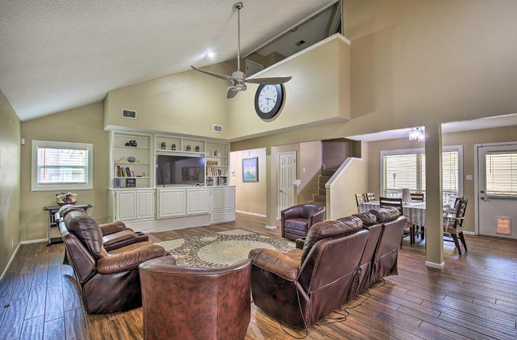 Boerne House | Family Retreat about 1 Mi to Hill Country Mile!