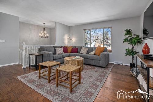 Northwest Arvada House | Family Retreat W Yard & Game Room