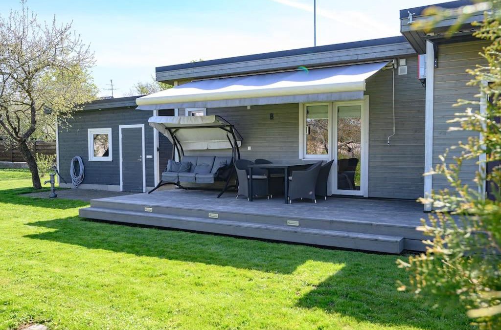 Kuressaare Apartment | Family retreat with a sauna in the centre