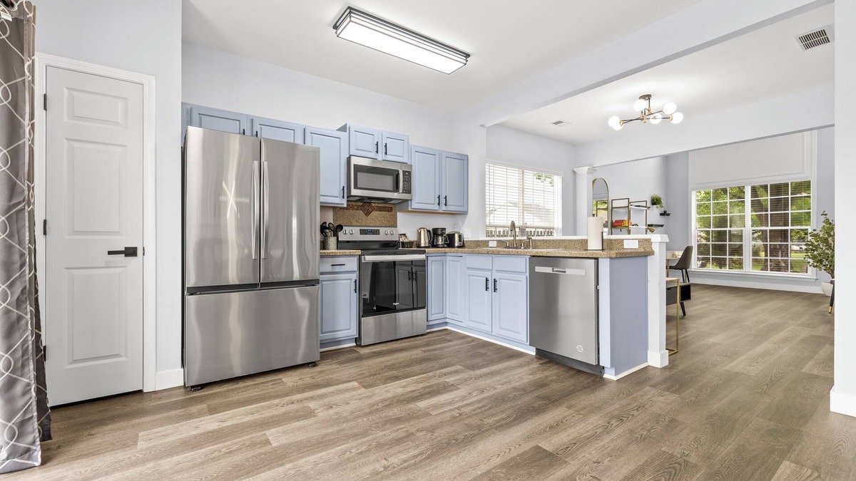 Charlotte House | Family Retreat with Modern Comforts