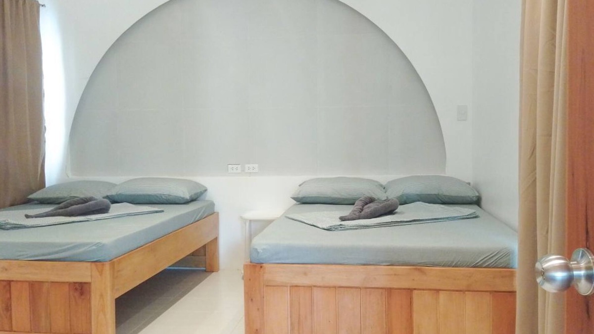 Sipalay Apartment | Family Room 1
