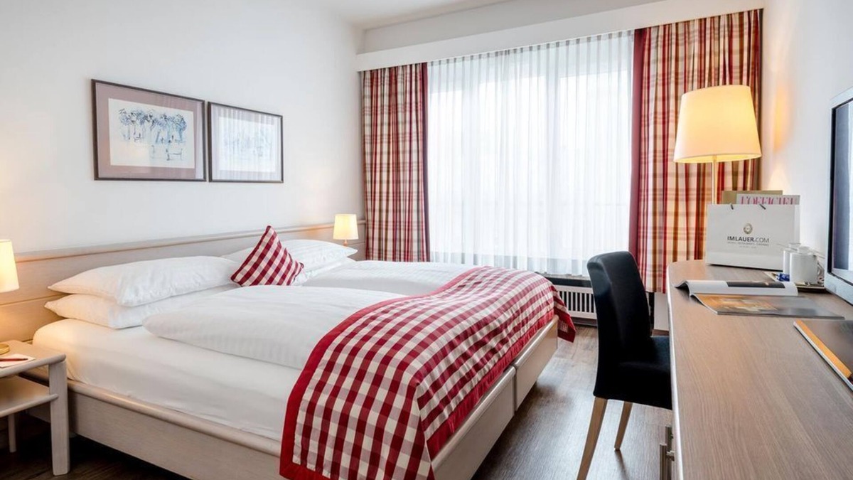 City Centre Salzburg House | Family room, breakfast, non refundable rate - Hotel IMLAUER & Bräu