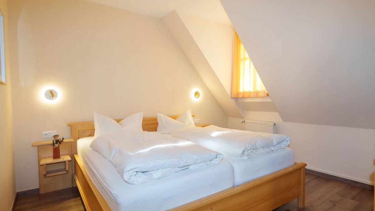 Seiffen Apartment | Family room - Spielzeughof Seiffen - Pension