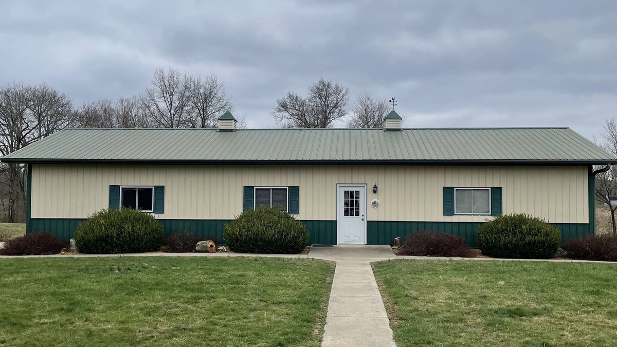 Annapolis House | Family sized bunkhouse/hunting cabin 5 minutes from town!