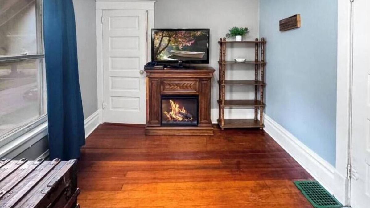 Mason City House | Family sized charmer