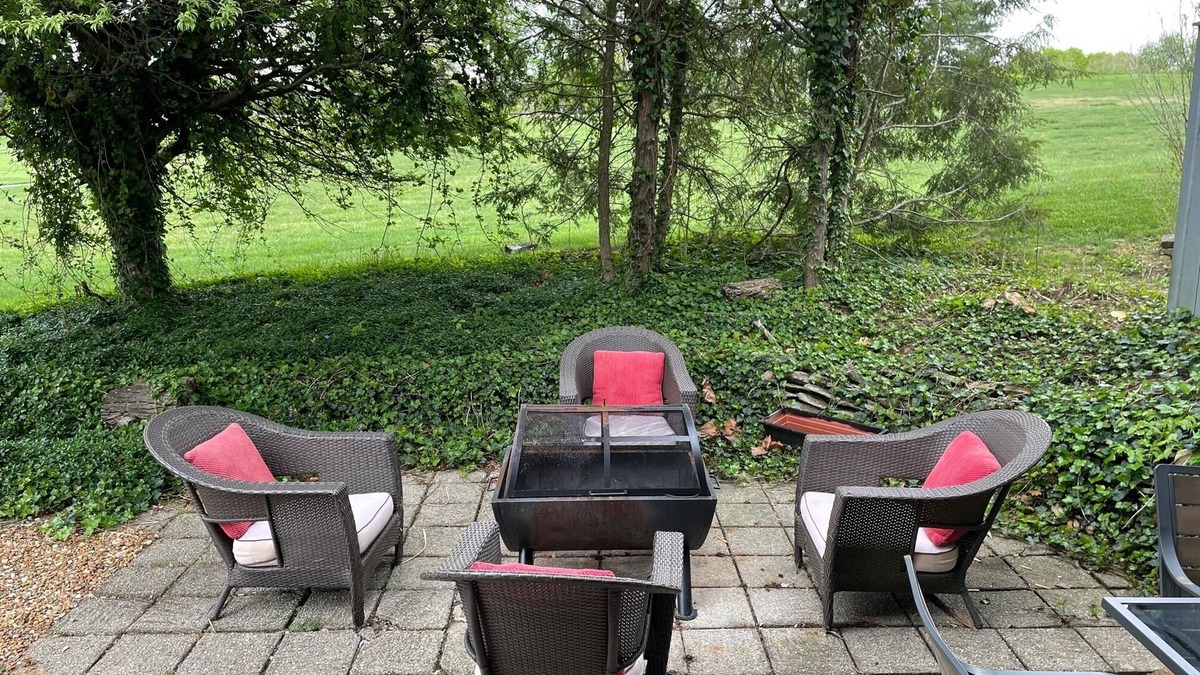 Avoca Condo | Family-sized Condo, 20 minutes to Indiana University & 5 minutes to Lake Monroe