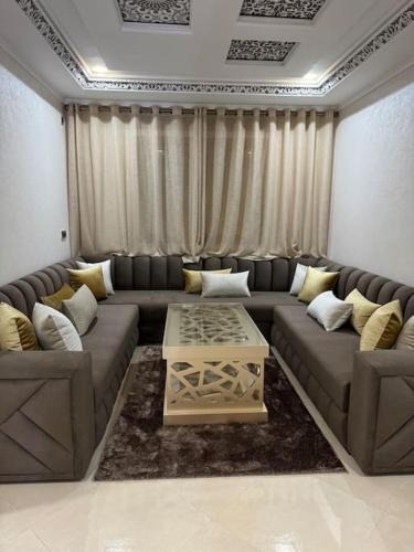 Centre Ville Apartment | Family-sized Cosy Apartment