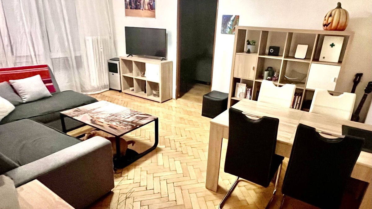 Ceske Budejovice Apartment | Family sized, pet friendly apartment, 10 min walking to the city centre.