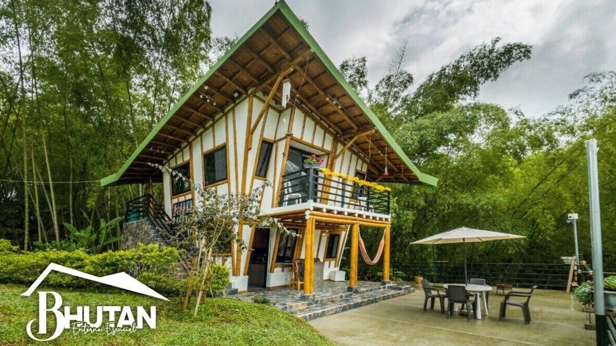 Filandia Cottage | Family suite for 4 with a private bathroom, kitchen, Terrace and living area