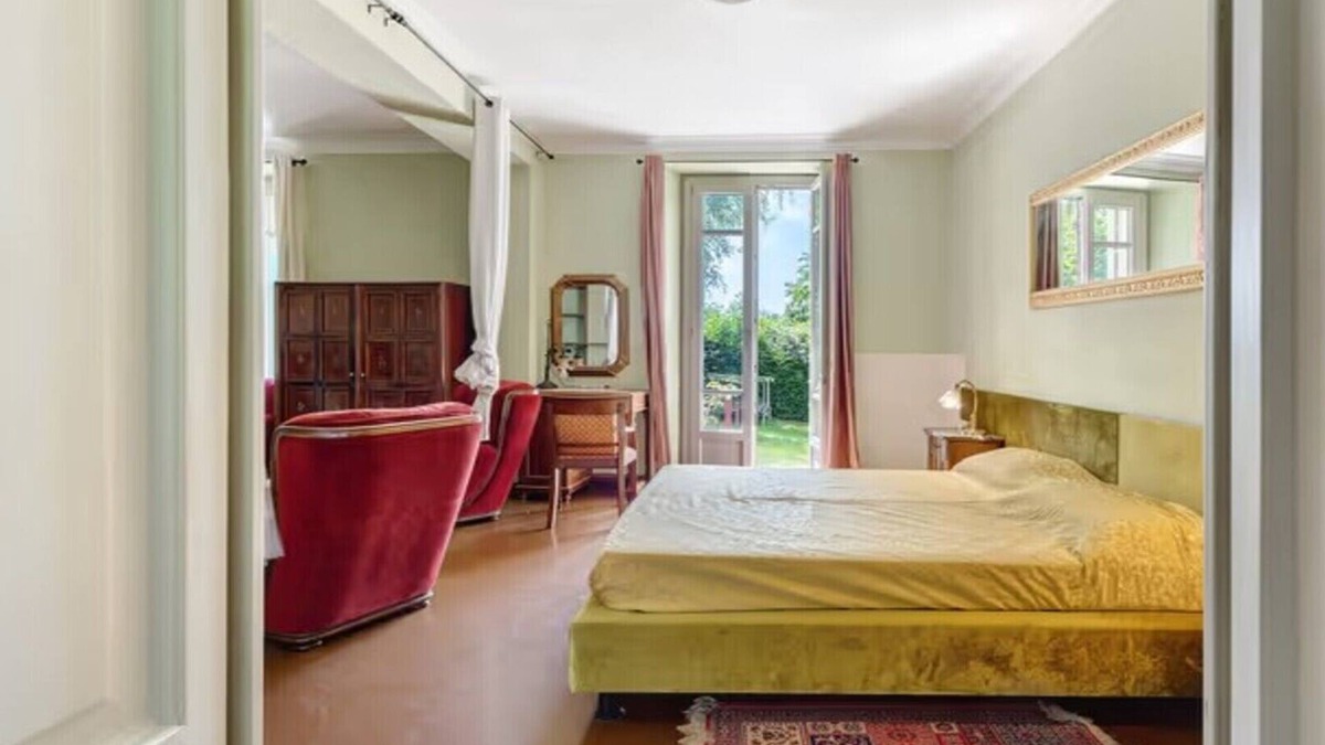 Capolago Apartment | Family suite with fireplace and terrace in villa with park-Lago di Varese