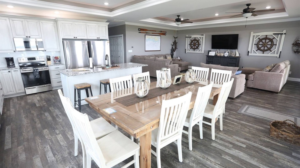 Grand Isle House | Family Tides - Beachfront - Island Realty