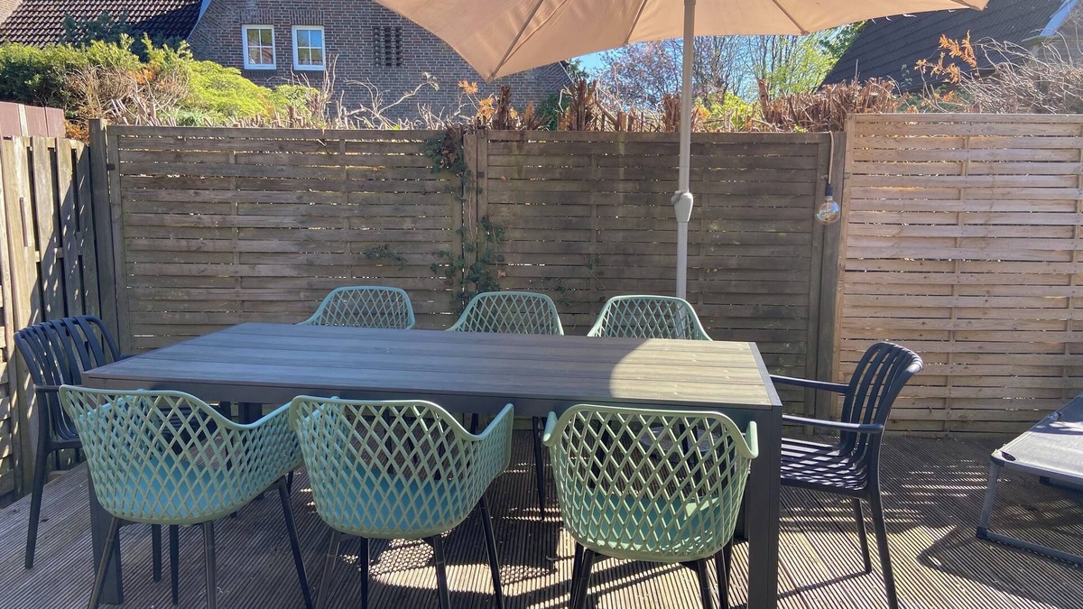 Hesel Apartment | Family time-out by the forest, barbecue&terrace, quiet&central