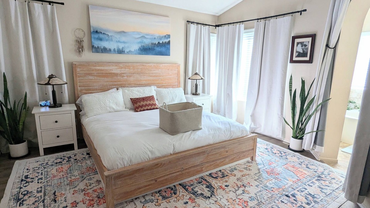 Riverside House | Family Time/Relaxation Getaway - kid/pet friendly