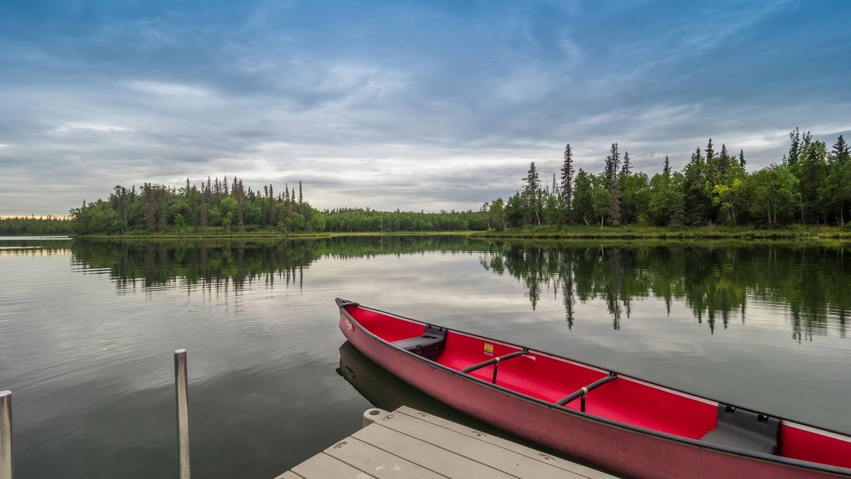 Nikiski House | Family vacation destination! Lake activities and game house!