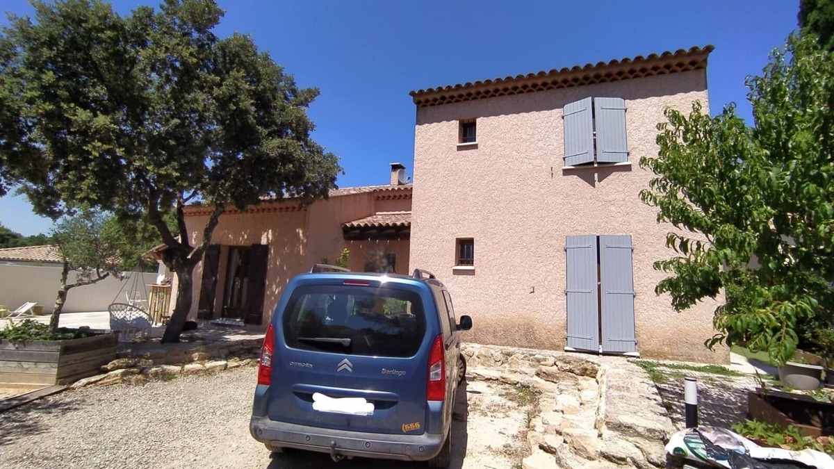 Cornillon-Confoux Villa | Family villa 140m2